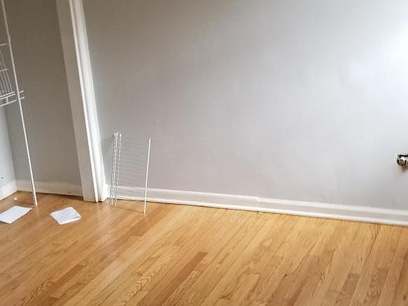 4th image of 1049 E 80th St #1S