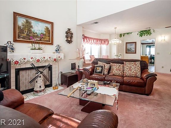 4th image of 7069 Orange Grove Ln