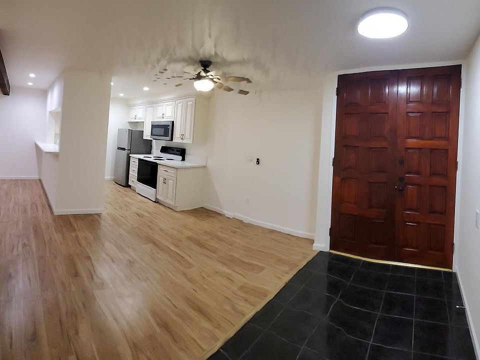 1st image of 5334 Lindley Ave Unit 124