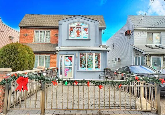 2nd image of 2041 E 71st St