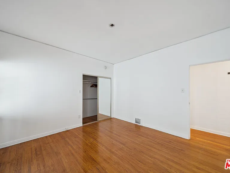 140 S Elm Dr #1 — Photo 7