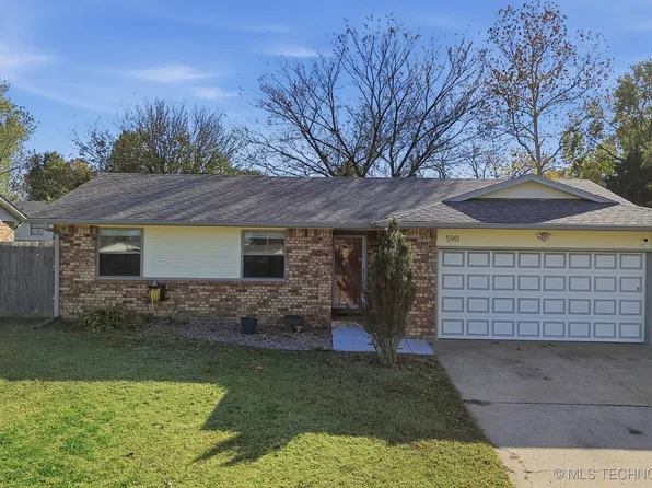 590 E 134th Pl, Glenpool, OK 74033