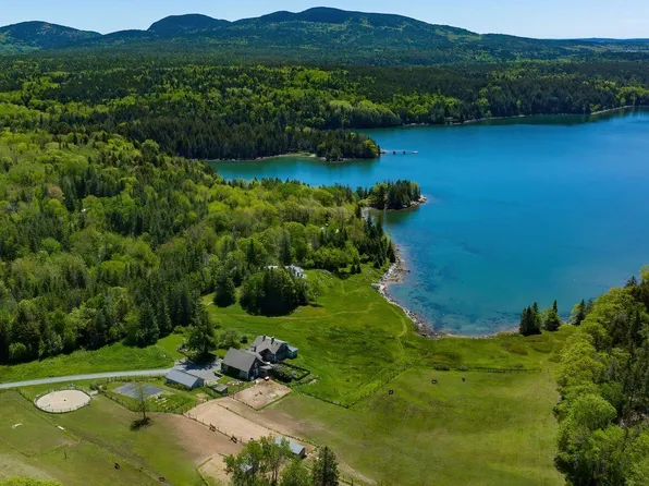 72 Bartlett's Landing Road, Mount Desert, ME 04660