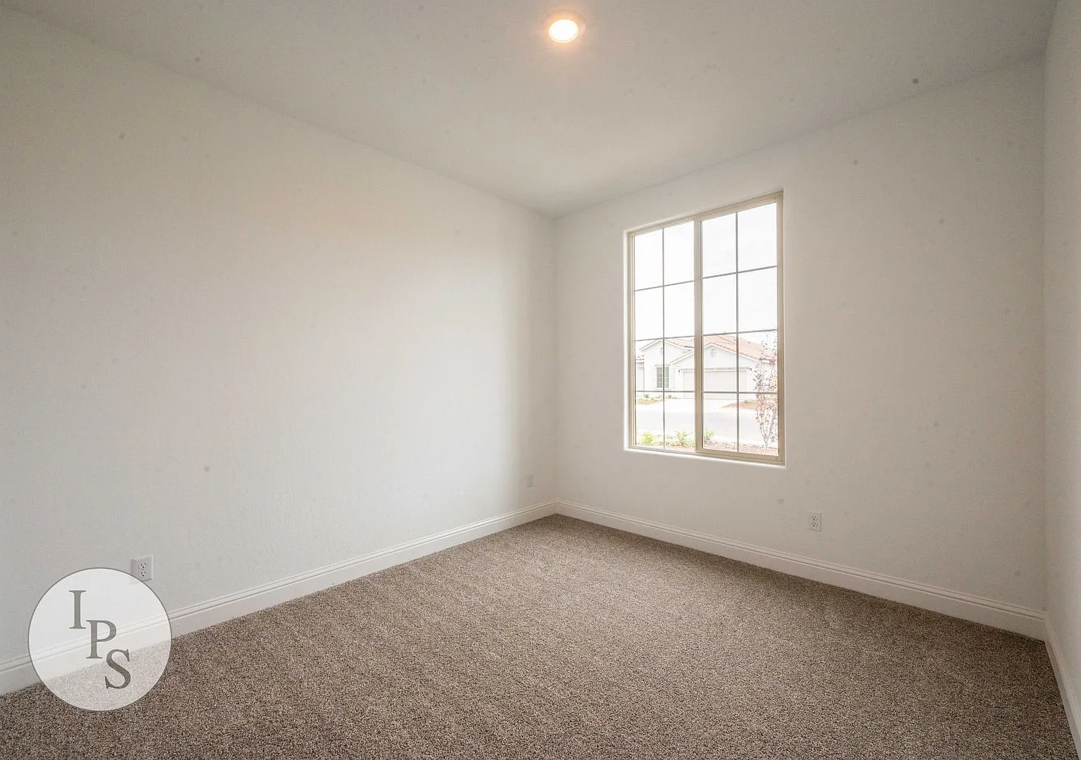 2022 South/East Fresno Home, 4BR/2BA - Lots of Amenities! — Photo 3