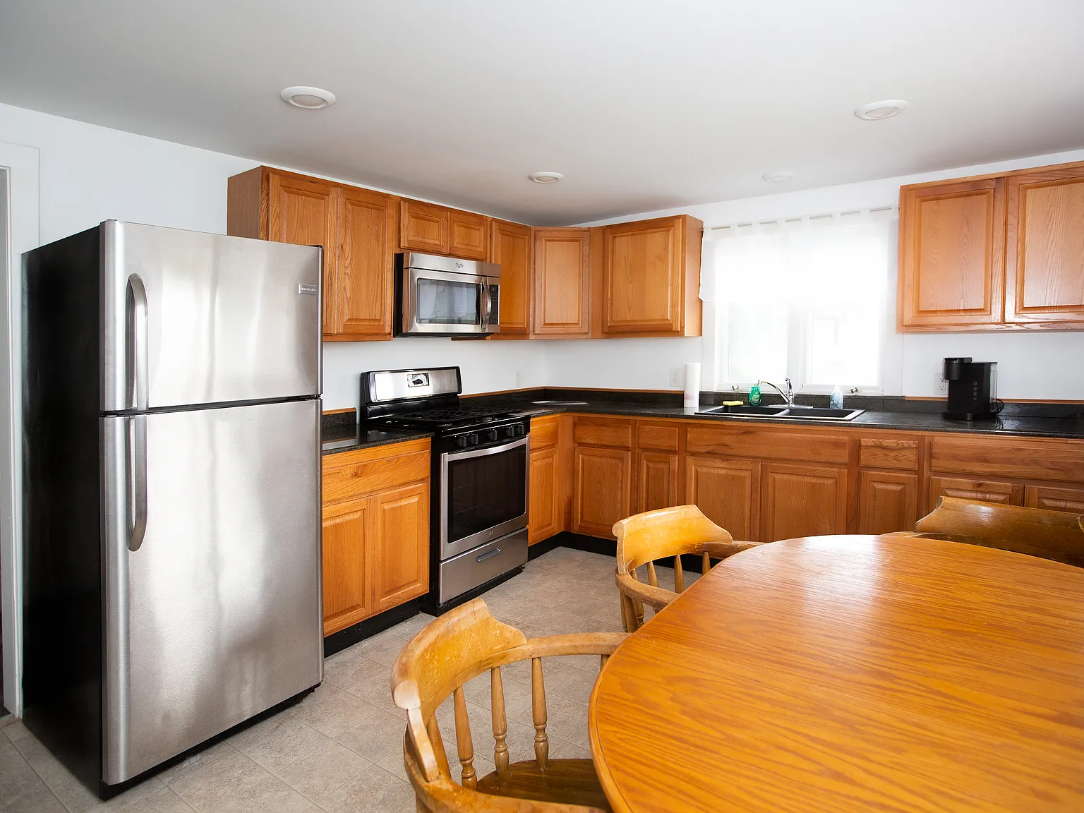 16 Myrtle Ave — Photo 2