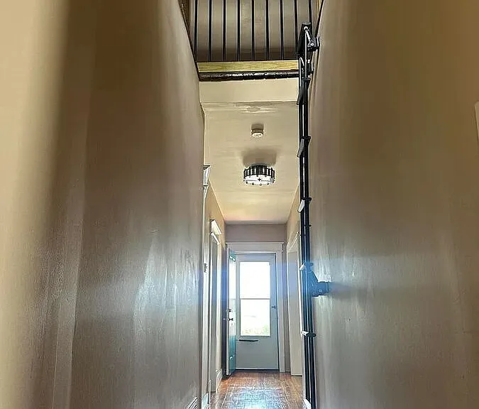 1518 Tazewell Ave SE — Photo 6