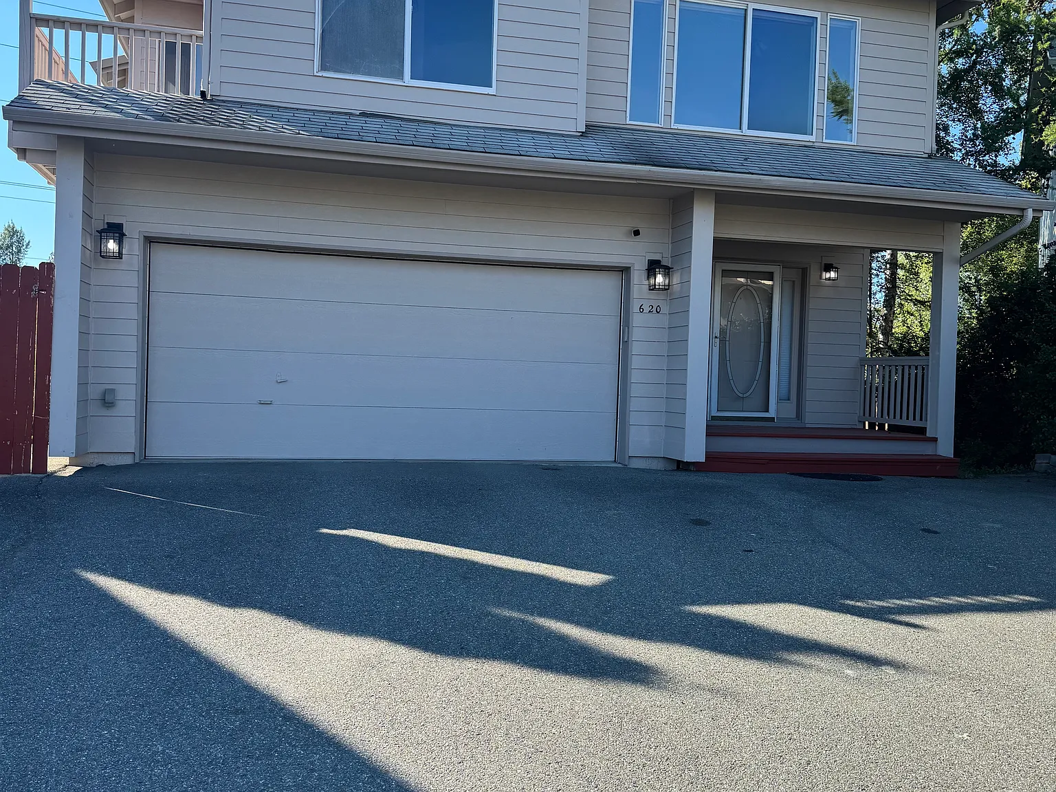 4 bed, 2.5 bath, 2903 sqft, $3,995 — Photo 1