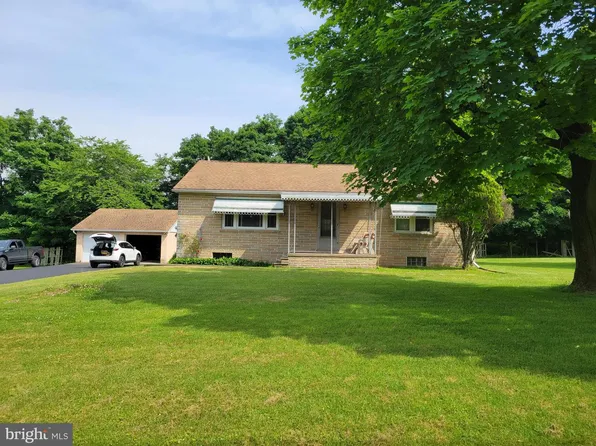 147 Headquarters Rd, Erwinna, PA 18920