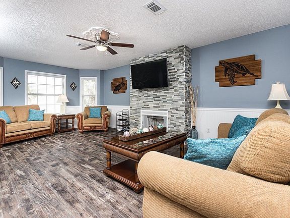 5th image of 1402 Bahia Dr