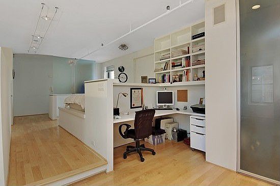 5th image of 735 E 9th St APT 3R