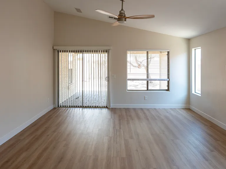 17658 W Eugene Ter — Photo 35