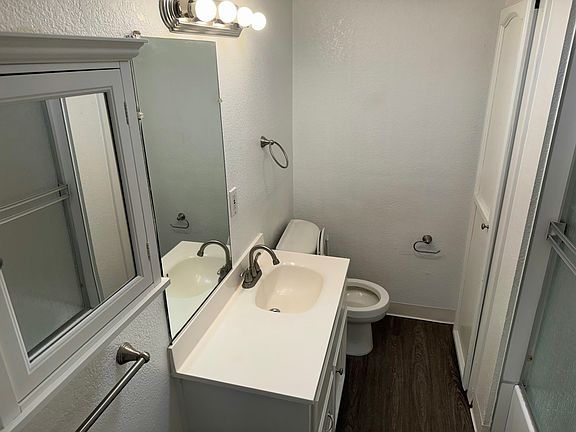 4th image of 1008 Oakland Ave #1008