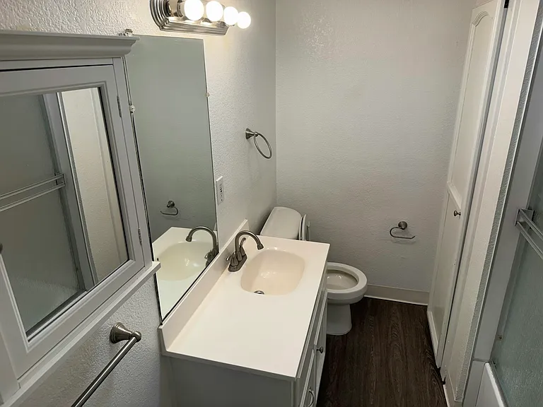 1008 Oakland Ave #1008 — Photo 4