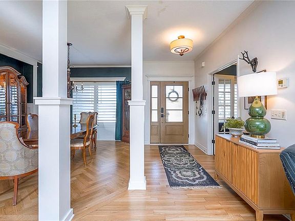 5th image of 1201 Richards Cir