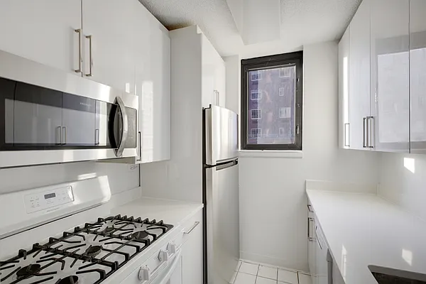Rented by Oxford Property Group | media 6