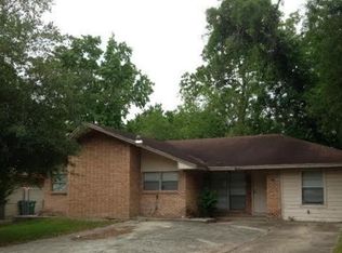 10121 Bretton Dr, Houston, TX 77016