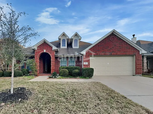 5911 Silver Sage Ln, Grand Prairie, TX 75052