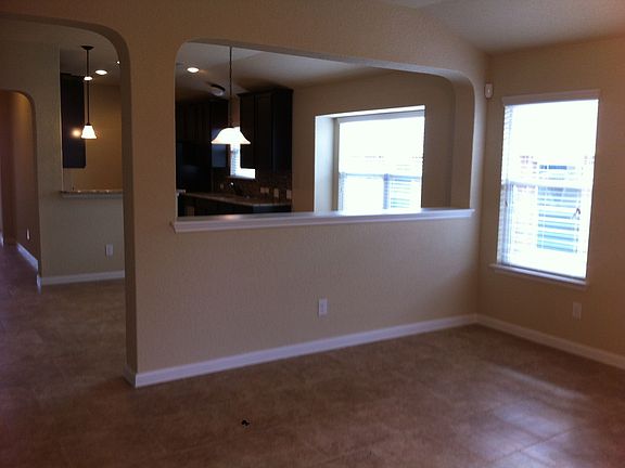 228 Oak Creek Way