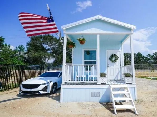 11203 Lewis Creek Cir, Willis, TX 77318