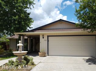 725 E Milgeo Ave, Ripon, CA 95366