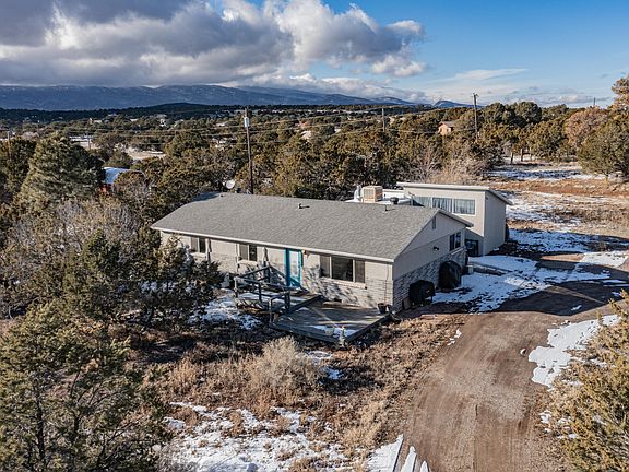 5th image of 43 Meadow Dr