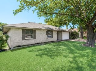 902 Sleepy Hollow Dr, Garland, TX 75043