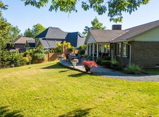 3010 Semiahmoo Trl, Surrey, BC V4P 1H3