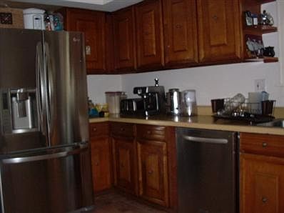 5th image of 42 N Ashland Ave