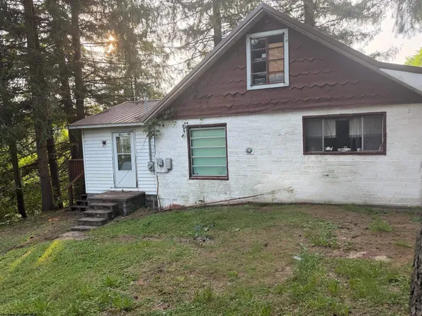 65 Sagebrush Rd, Buckhannon, WV 26201
