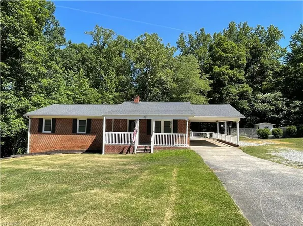 5802 Mendenhall Rd, Archdale, NC 27263