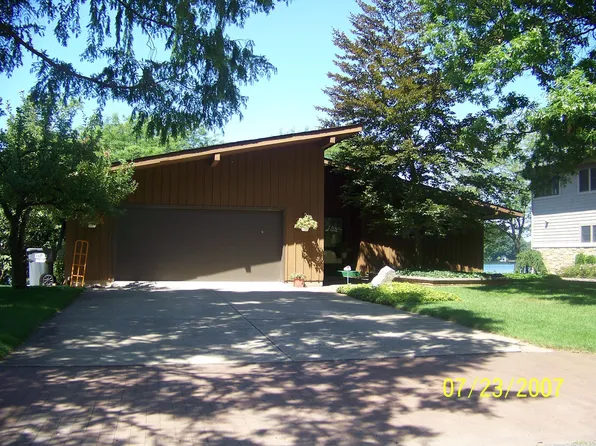 618 Aquaview Dr, Kalamazoo, MI 49009