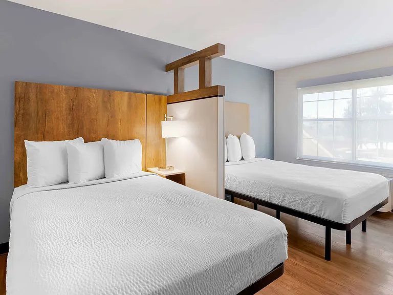 Studio Suite - 2 Full Beds