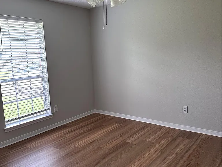 19530 Gladewater Dr — Photo 23