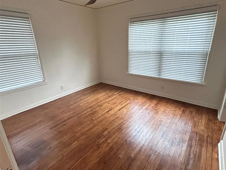 1003 W Bluebonnet Dr — Photo 3