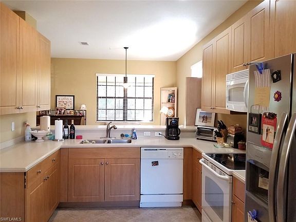 5th image of 7654 Bristol Cir