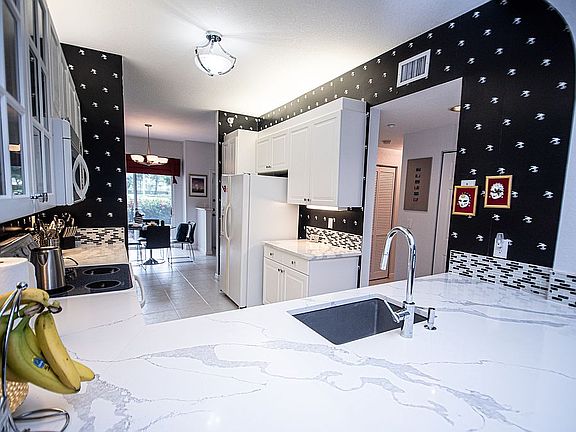 5th image of 7611 Southampton Ter APT 114