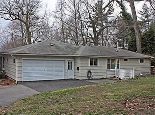 155 Dickinson Rd, Webster, NY 14580