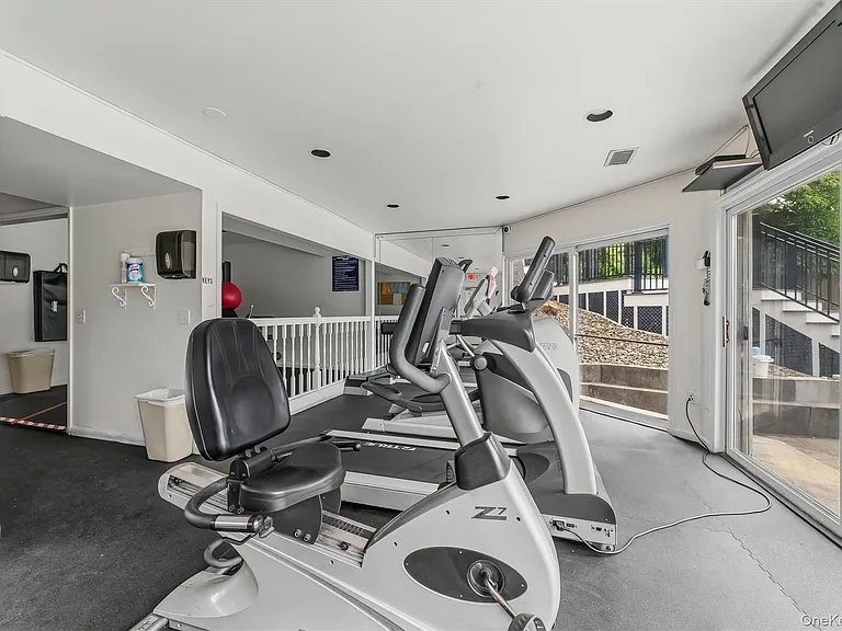 101 Eagle Bay Dr — Photo 28