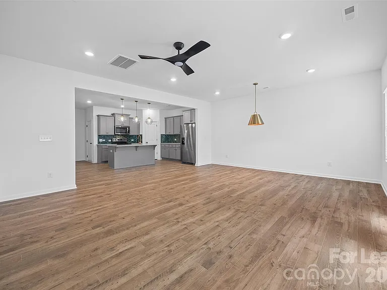 328 Drawbar Dr — Photo 6