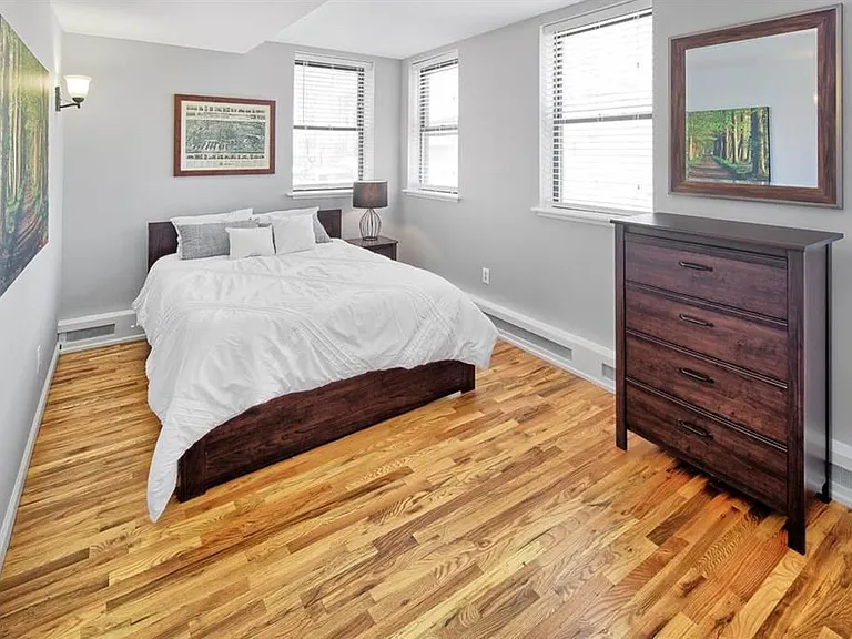 132 Adams St #1 — Photo 9