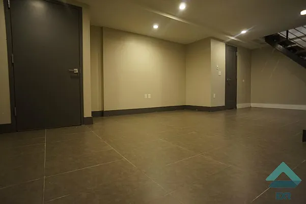 Rented by EXR | media 37