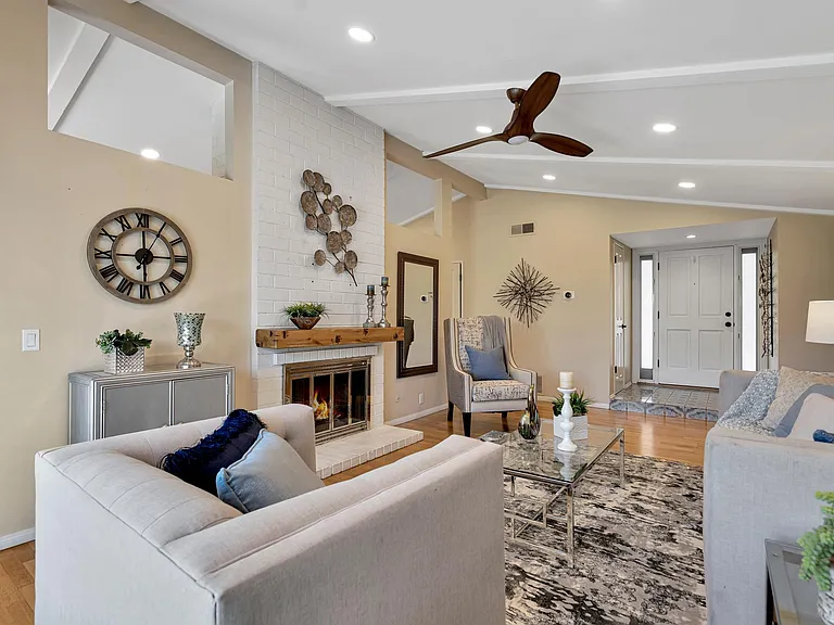 9131 Warfield Dr — Photo 21
