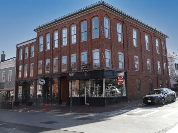 39 State St #4, Newburyport, MA 01950