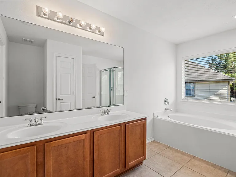 35 Wickerdale Pl — Photo 12