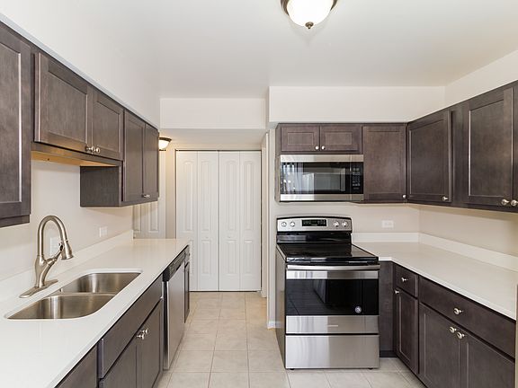 5th image of 7330 Winthrop Way Unit 7
