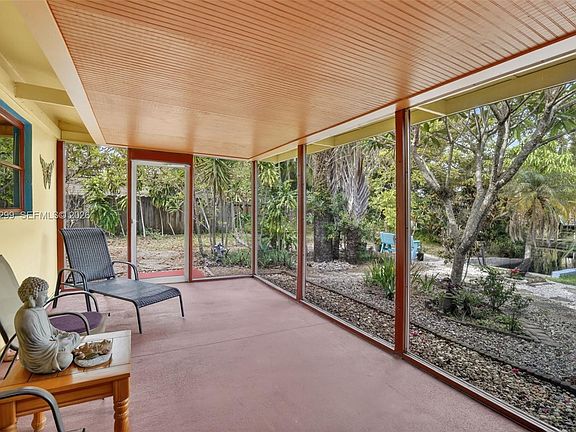 3rd image of 2048 SW 28th Ter