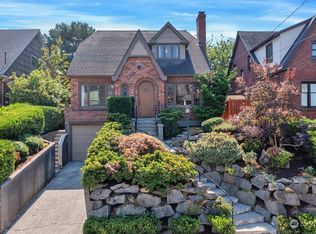 2645 W Boston St, Seattle, WA 98199