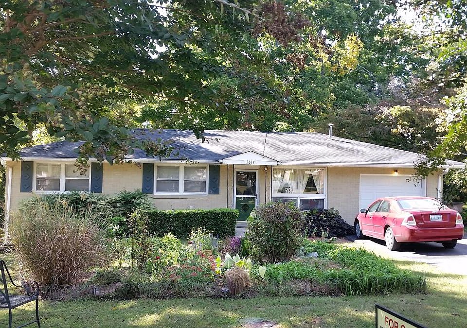 Adorable Brick, Quiet Street