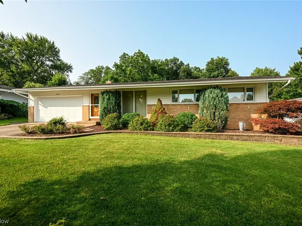 7622 Alan Pkwy, Middleburg Heights, OH 44130