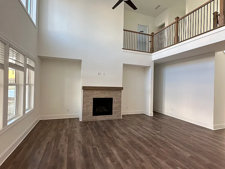 375 Tillman Pass — Photo 11